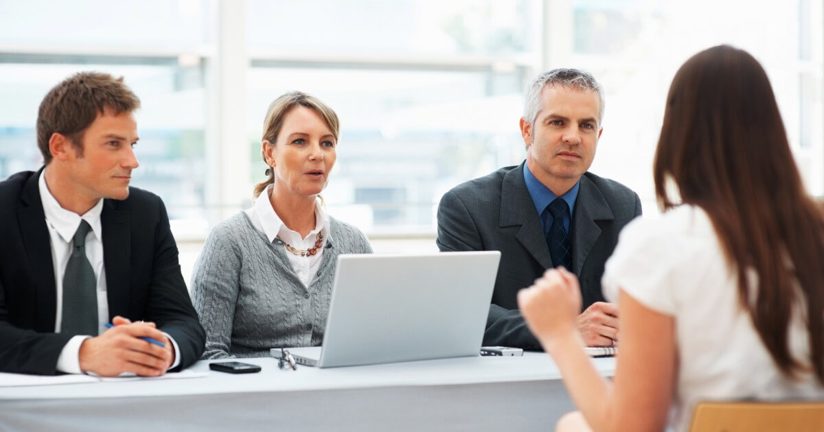 Come presentarsi ad un colloquio di lavoro: domande frequenti e risposte, cosa dire