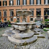 Piazza Delle Cinque Scole